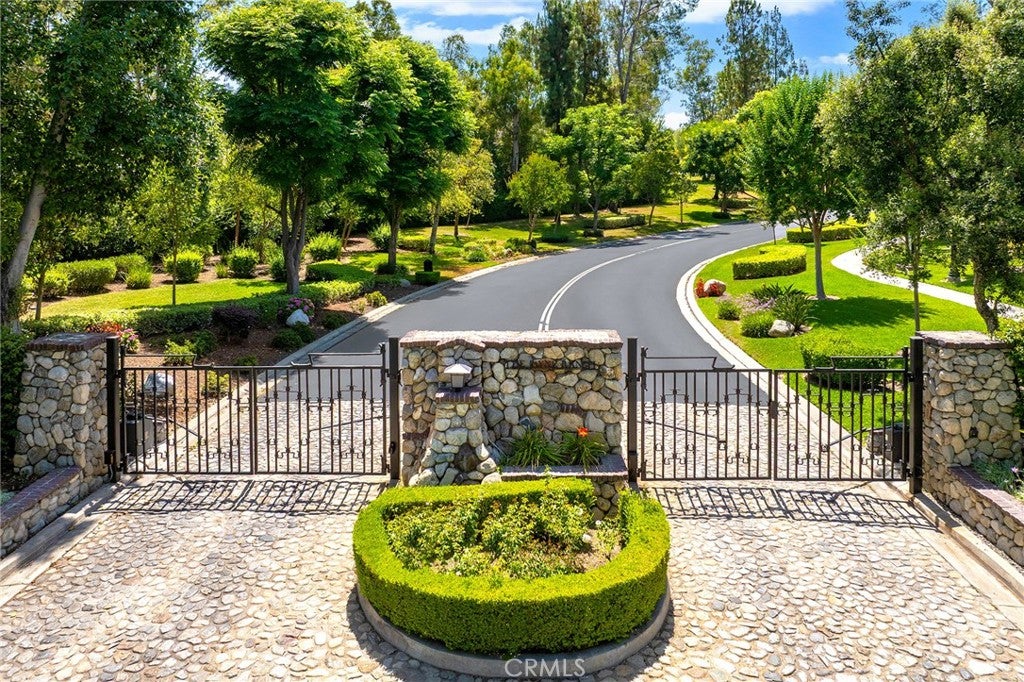 Chino Hills, California, 91709, United States, 4 Bedrooms Bedrooms, ,4 BathroomsBathrooms,Residential,Active,2002326