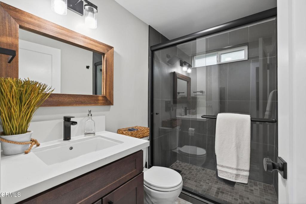 Ventura, California, 93001, United States, 4 Bedrooms Bedrooms, ,3 BathroomsBathrooms,Residential,Active,1926891