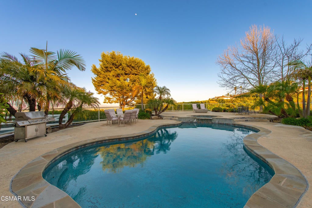 Rolling Hills Estates, California, 90274, United States, 5 Bedrooms Bedrooms, ,3 BathroomsBathrooms,Residential,Active,1944461