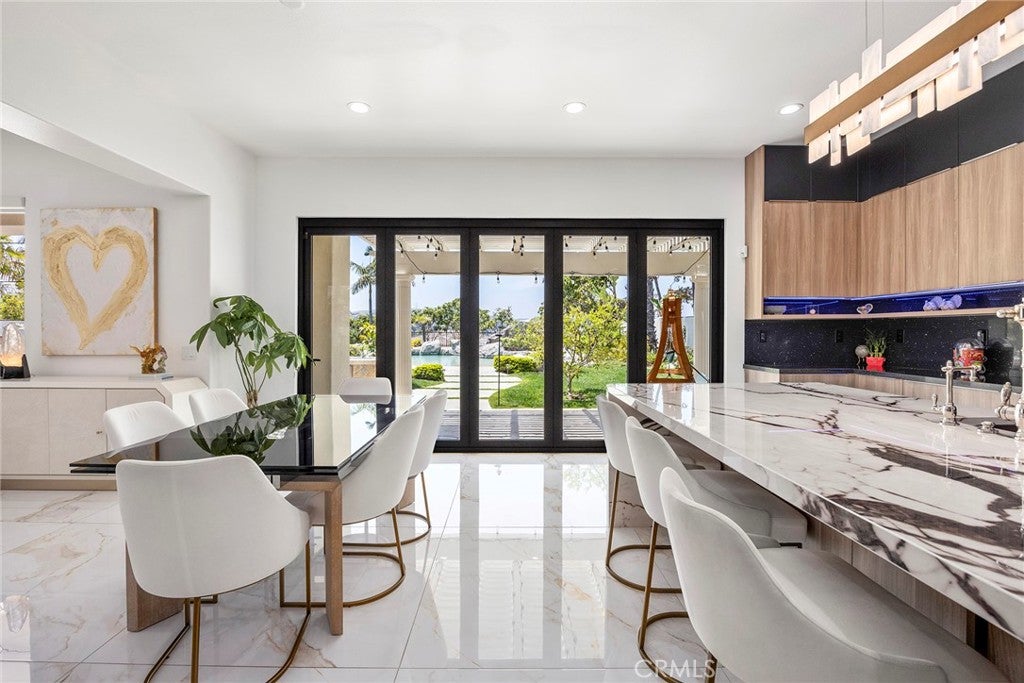 Rowland Heights, California, 91748, United States, 5 Bedrooms Bedrooms, ,6 BathroomsBathrooms,Residential,Pending,1986868