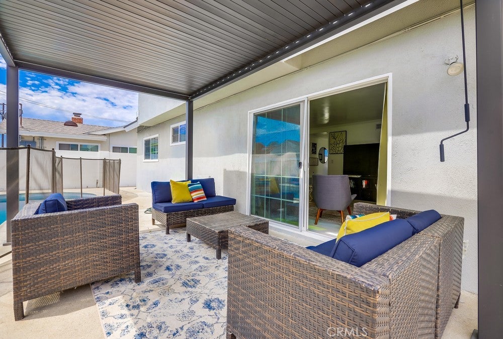 Garden Grove, California, 92845, United States, 5 Bedrooms Bedrooms, ,2 BathroomsBathrooms,Residential,Active,1927673