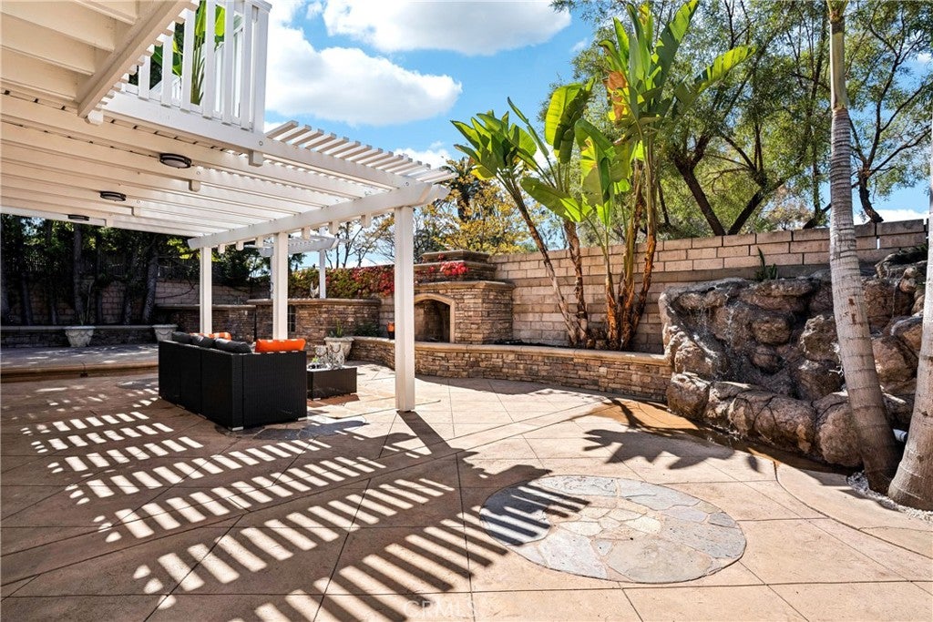 Lake Forest, California, 92630, United States, 5 Bedrooms Bedrooms, ,3 BathroomsBathrooms,Residential,Active,2002616