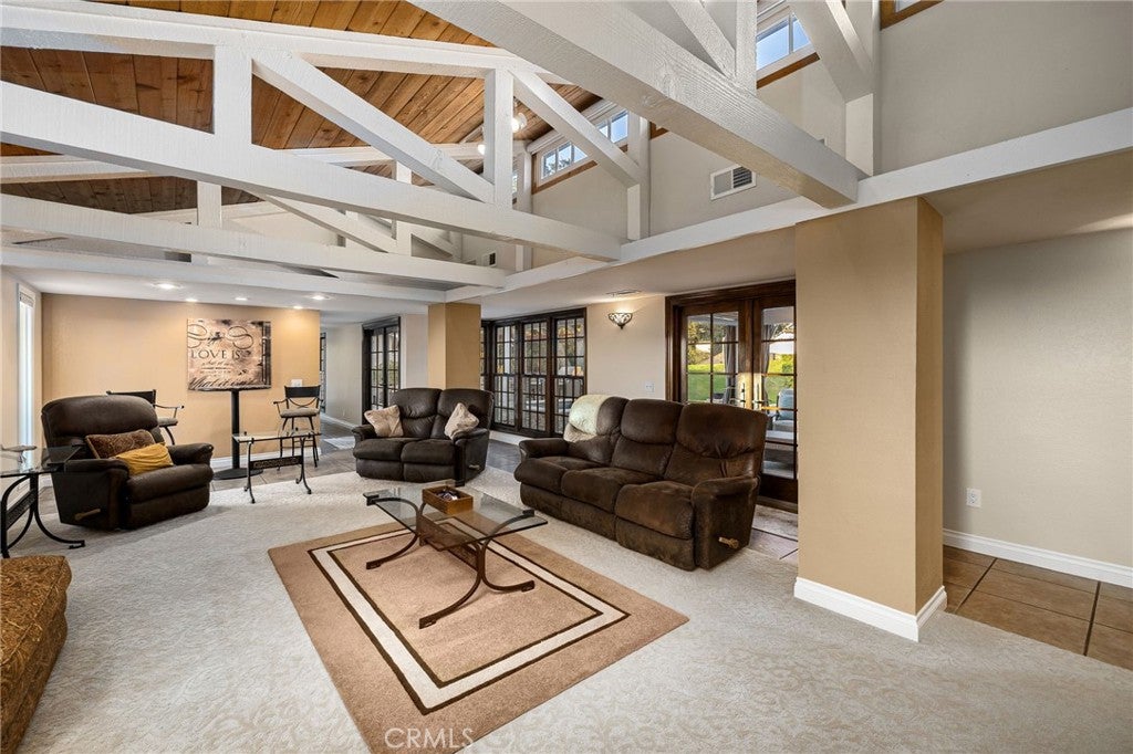 La Verne, California, 91750, United States, 3 Bedrooms Bedrooms, ,3 BathroomsBathrooms,Residential,Active,1963390