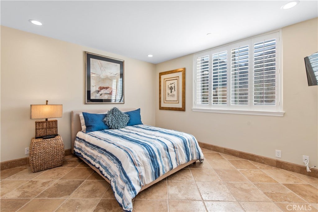 Oxnard, California, 93035, United States, 3 Bedrooms Bedrooms, ,3 BathroomsBathrooms,Residential,Active,2009405