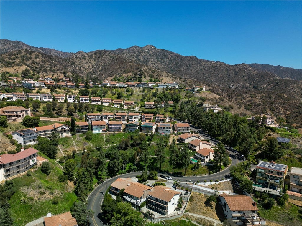 Burbank, California, 91501, United States, 5 Bedrooms Bedrooms, ,5 BathroomsBathrooms,Residential,Active,1943797