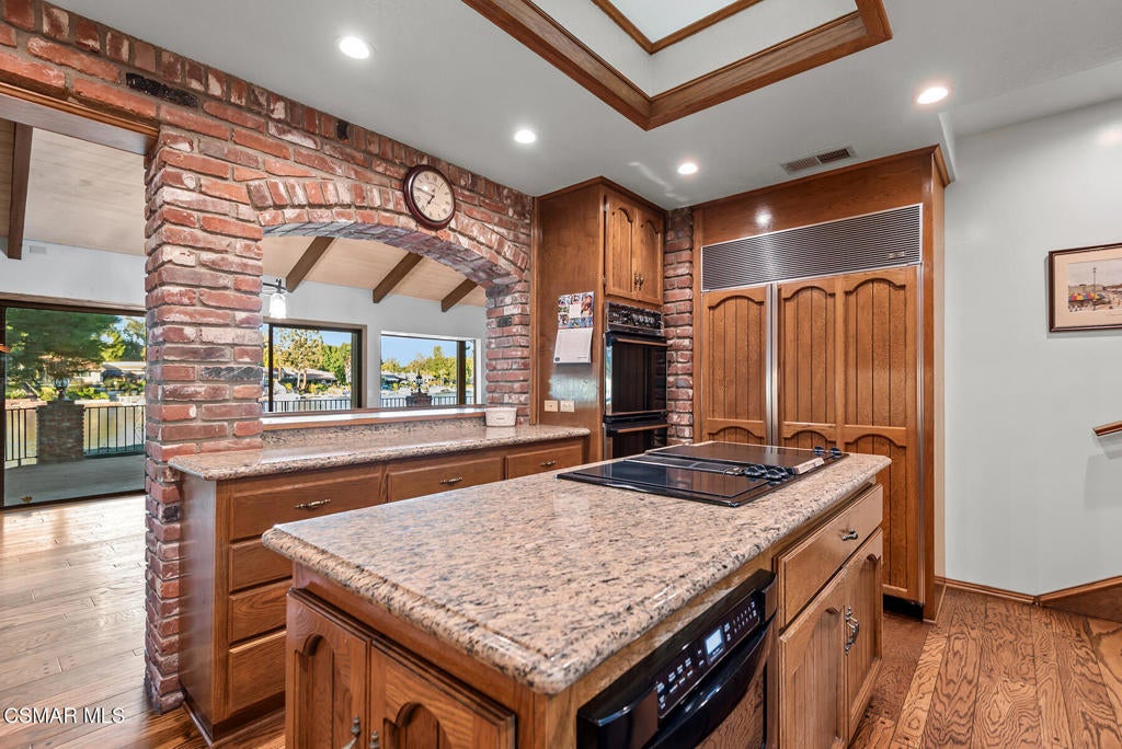 Westlake Village, California, 91361, United States, 3 Bedrooms Bedrooms, ,3 BathroomsBathrooms,Residential,Active,1926920