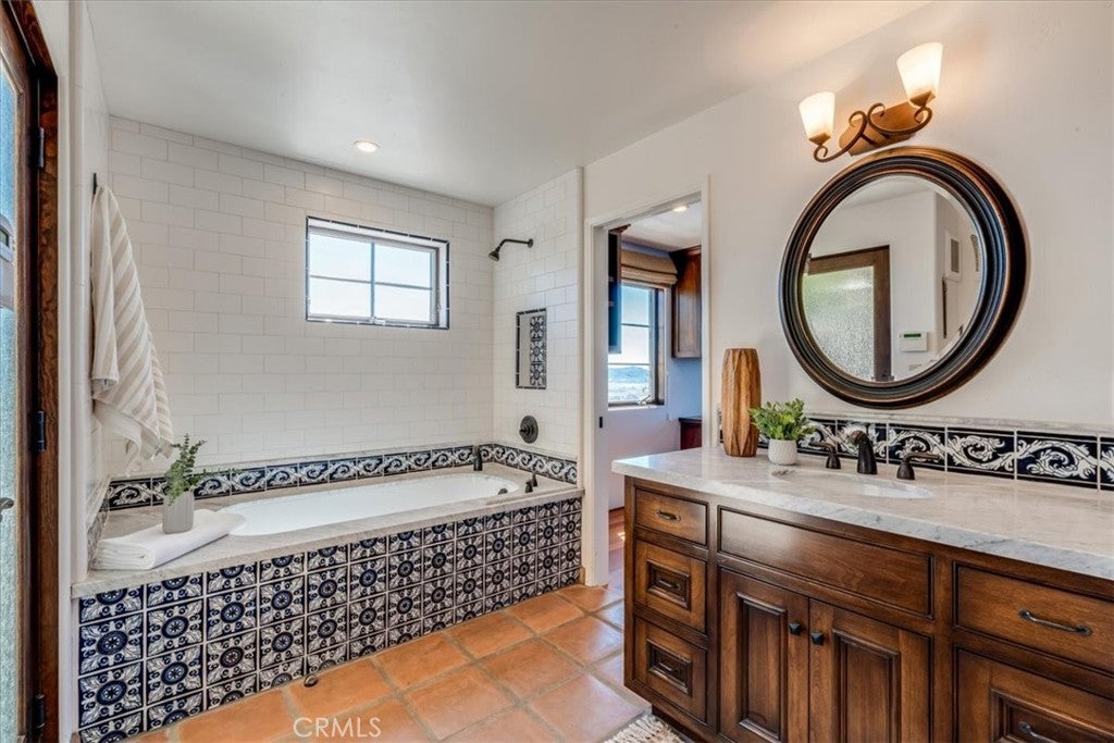 San Luis Obispo, California, 93401, United States, 5 Bedrooms Bedrooms, ,5 BathroomsBathrooms,Residential,Active,1943782