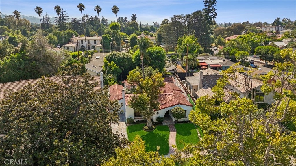 North Hollywood, California, 91602, United States, 3 Bedrooms Bedrooms, ,2 BathroomsBathrooms,Residential,Active,1914796