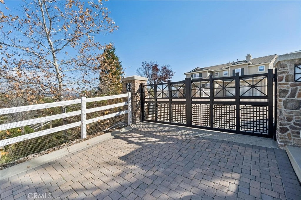 Castaic, California, 91384, United States, 6 Bedrooms Bedrooms, ,6 BathroomsBathrooms,Residential,Active,2009152