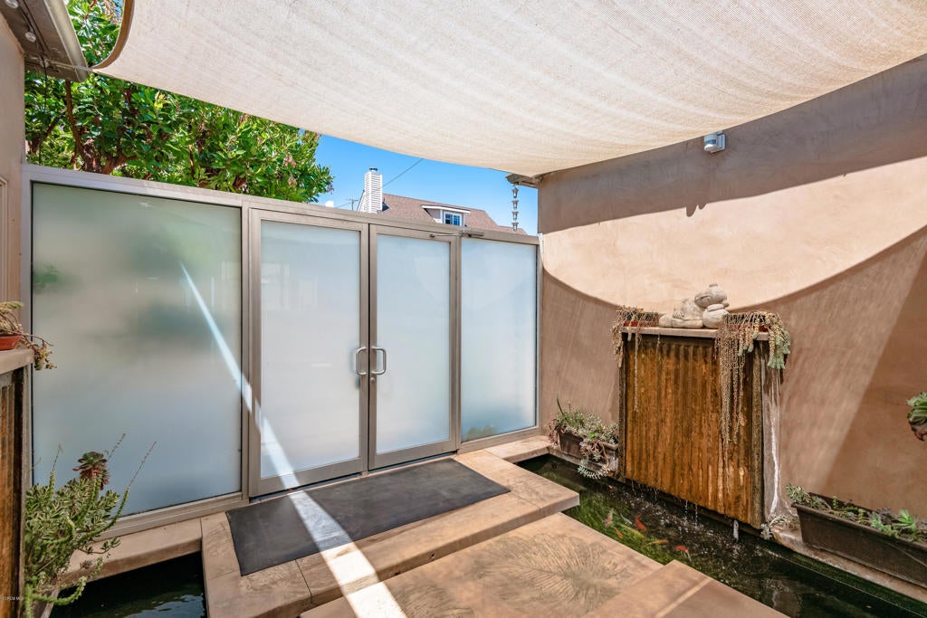 Ventura, California, 93001, United States, 3 Bedrooms Bedrooms, ,2 BathroomsBathrooms,Residential,Active,1944036