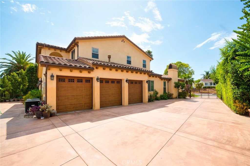 Alhambra, California, 91801, United States, 4 Bedrooms Bedrooms, ,4 BathroomsBathrooms,Residential,Active,1934800