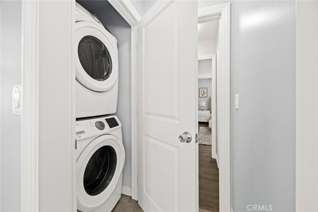 Los Angeles, California, 90034, United States, 5 Bedrooms Bedrooms, ,5 BathroomsBathrooms,Residential,Active,1899242