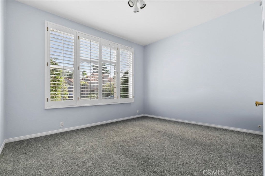 Chatsworth, California, 91311, United States, 5 Bedrooms Bedrooms, ,6 BathroomsBathrooms,Residential,Active,2015219