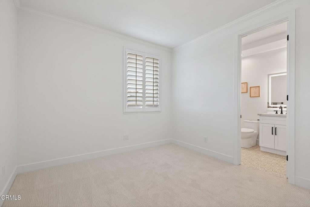 Camarillo, California, 93010, United States, 5 Bedrooms Bedrooms, ,5 BathroomsBathrooms,Residential,Active,1914809