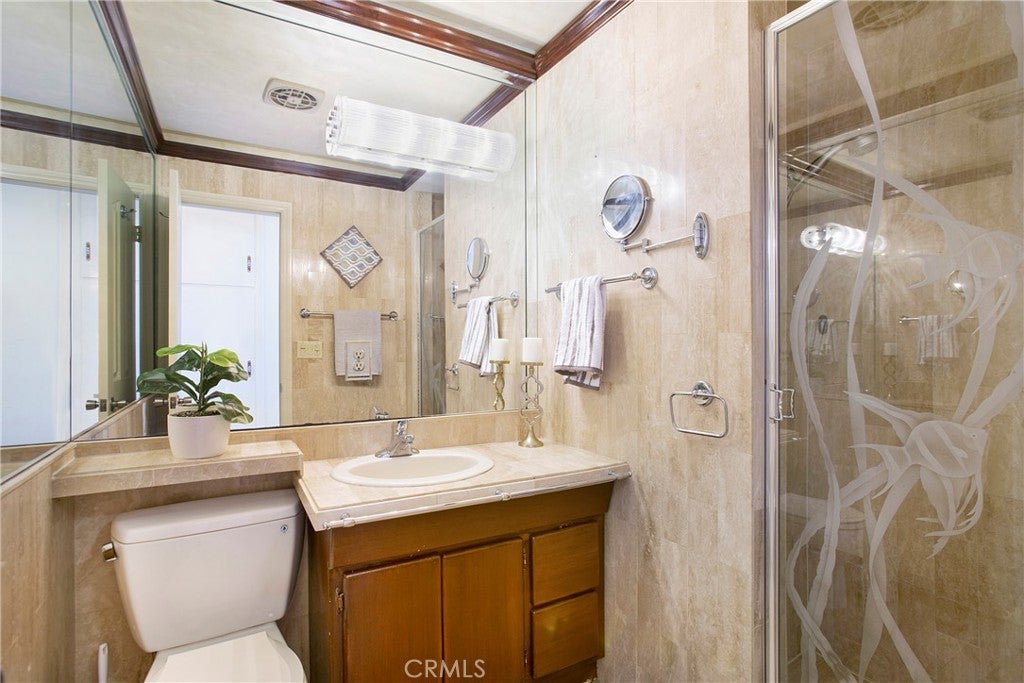 Laguna Beach, California, 92651, United States, 3 Bedrooms Bedrooms, ,3 BathroomsBathrooms,Residential,Active,2002317