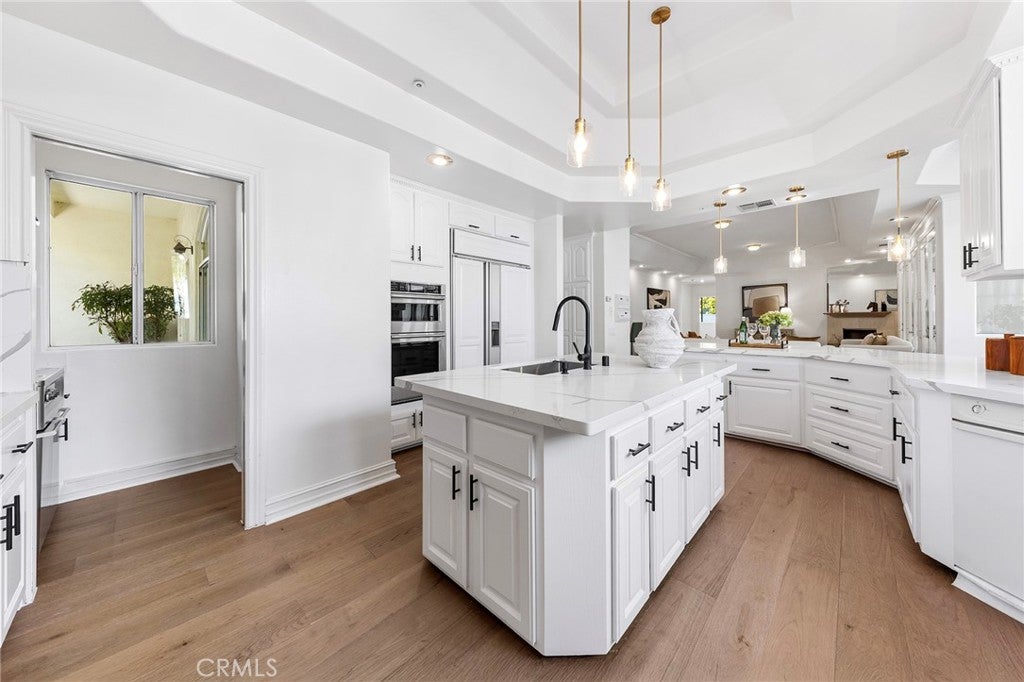 Chino Hills, California, 91709, United States, 5 Bedrooms Bedrooms, ,6 BathroomsBathrooms,Residential,Active,1986872