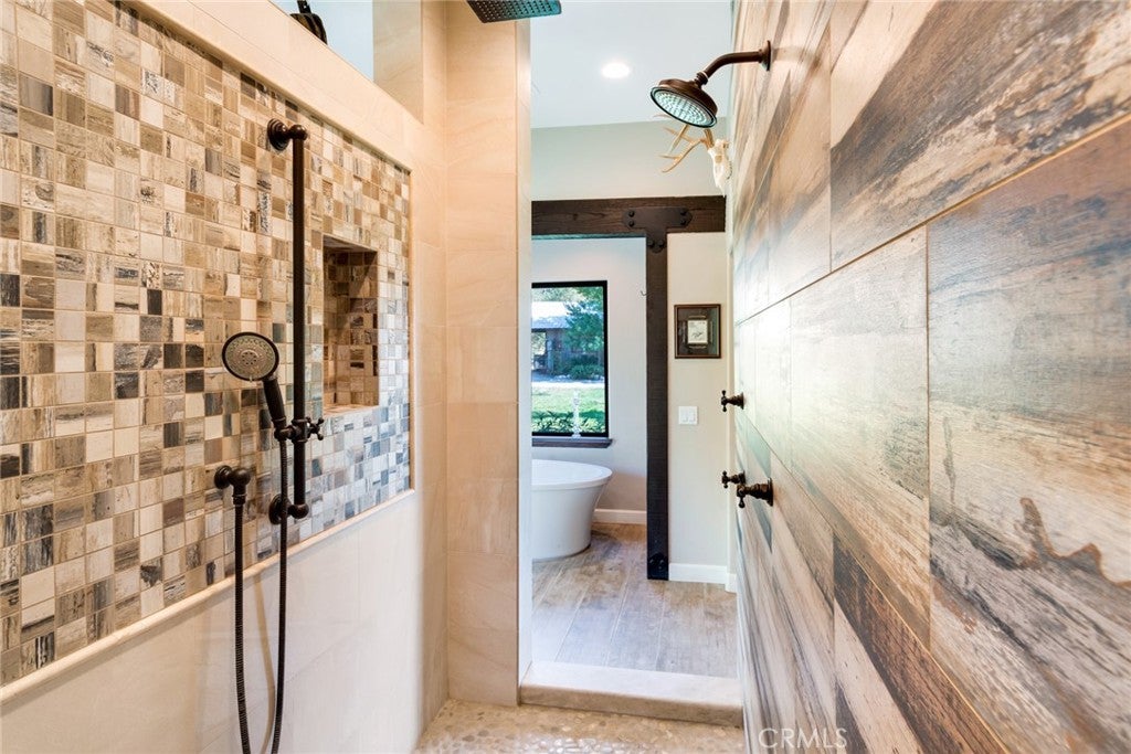 Oak Glen, California, 92399, United States, ,3 BathroomsBathrooms,Residential,Pending,1782592