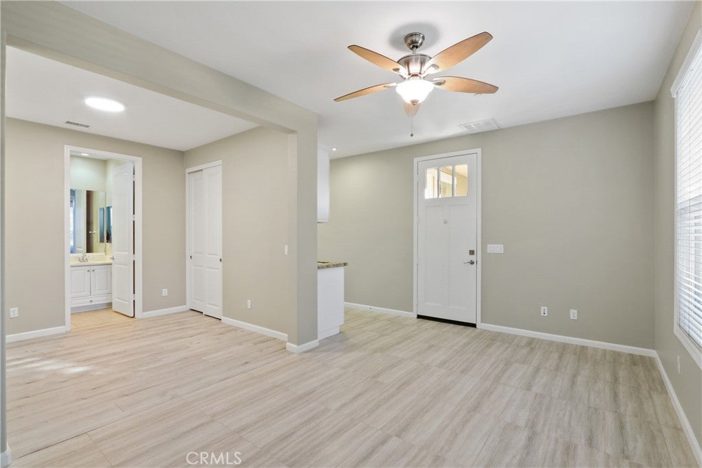 Irvine, California, 92618, United States, 4 Bedrooms Bedrooms, ,5 BathroomsBathrooms,Residential,Pending,2007263