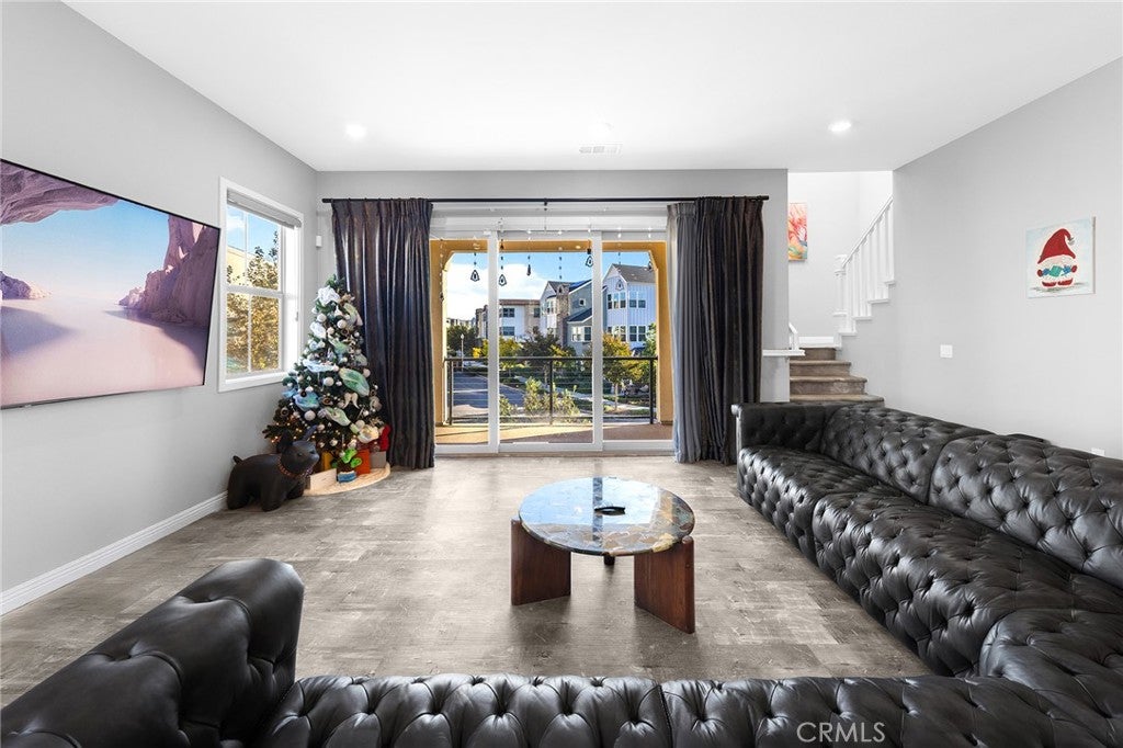 Irvine, California, 92618, United States, 3 Bedrooms Bedrooms, ,3 BathroomsBathrooms,Residential,Active,2006869