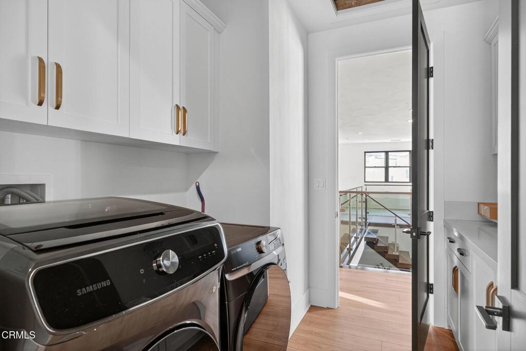 Porter Ranch, California, 91326, United States, 5 Bedrooms Bedrooms, ,6 BathroomsBathrooms,Residential,Active,1965808