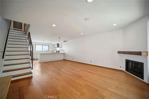 12711 MITCHELL AVE APT 3, LOS ANGELES, CA 90066, photo 4 of 39