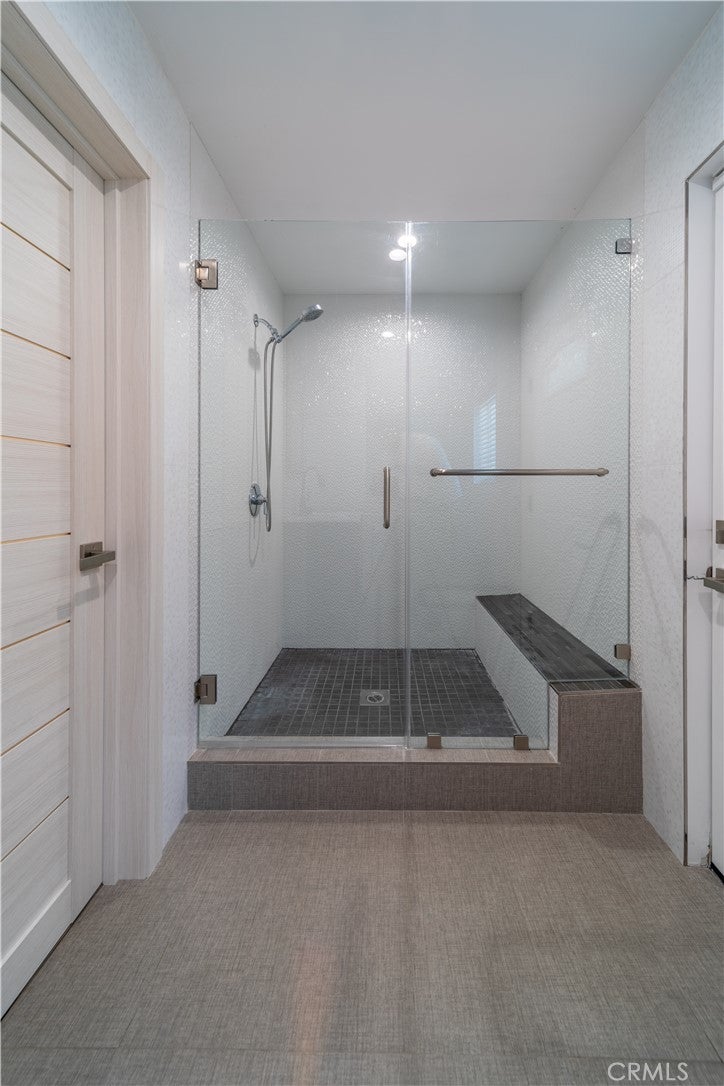 Burbank, California, 91501, United States, 4 Bedrooms Bedrooms, ,4 BathroomsBathrooms,Residential,Active,2003539