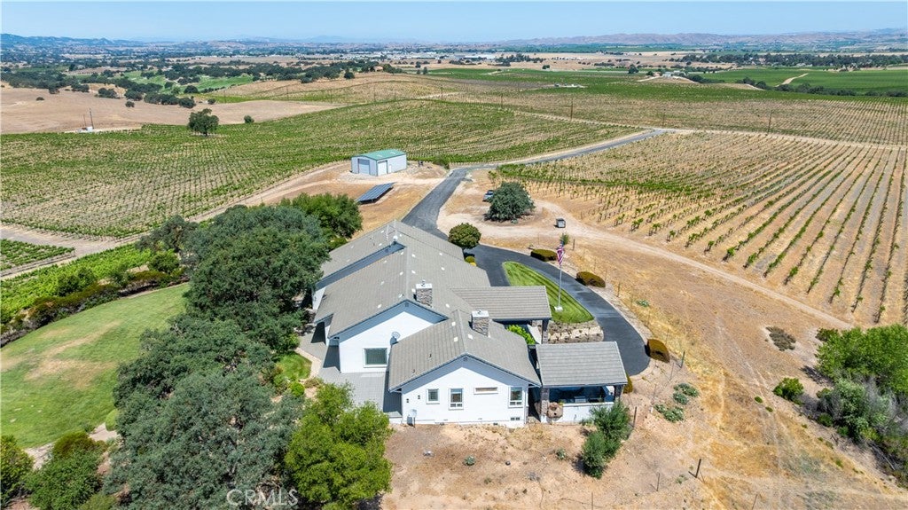 Paso Robles, California, 93446, United States, 7 Bedrooms Bedrooms, ,6 BathroomsBathrooms,Residential,Active,1919055