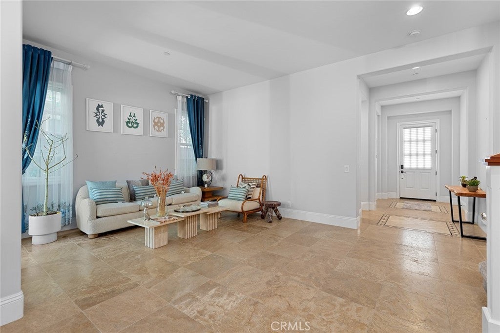 Huntington Beach, California, 92649, United States, 4 Bedrooms Bedrooms, ,4 BathroomsBathrooms,Residential,Active,1780402