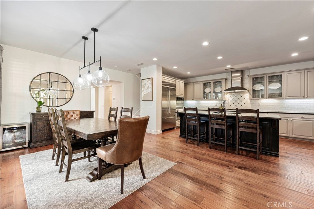 Valencia, California, 91381, United States, 5 Bedrooms Bedrooms, ,4 BathroomsBathrooms,Residential,Active,2007929