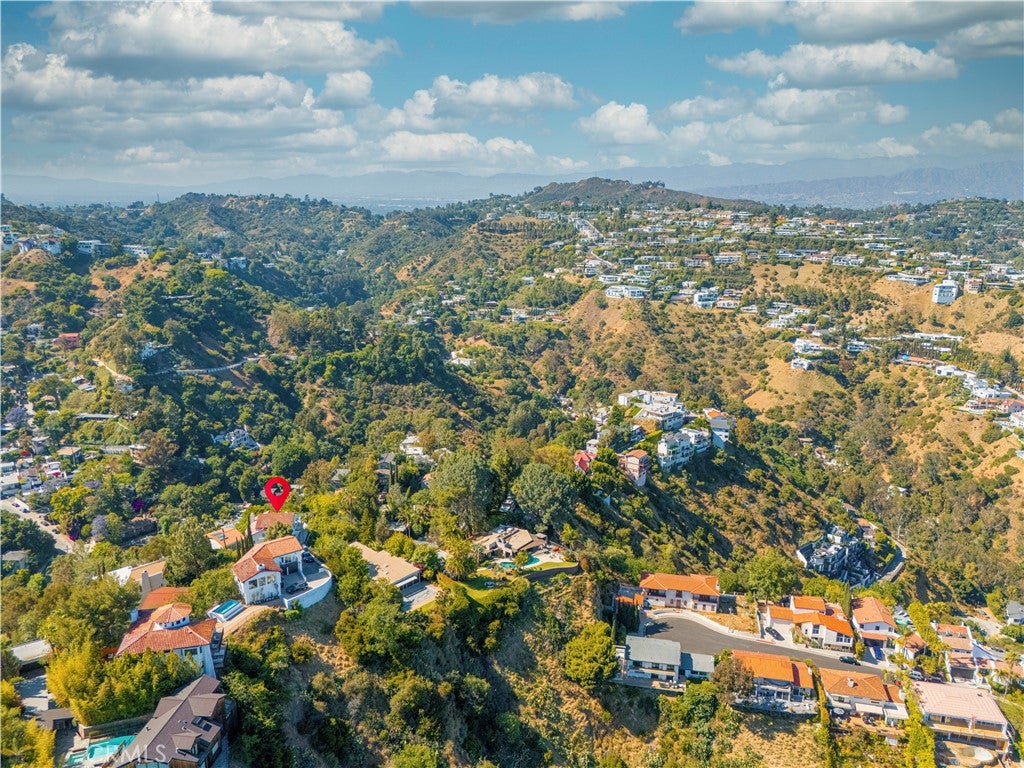 Los Angeles, California, 90046, United States, 3 Bedrooms Bedrooms, ,4 BathroomsBathrooms,Residential,Active,1862862