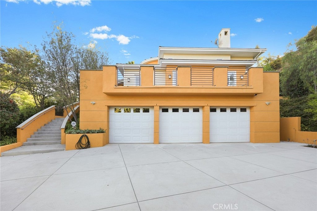 South Pasadena, California, 91030, United States, 4 Bedrooms Bedrooms, ,5 BathroomsBathrooms,Residential,Active,1905130