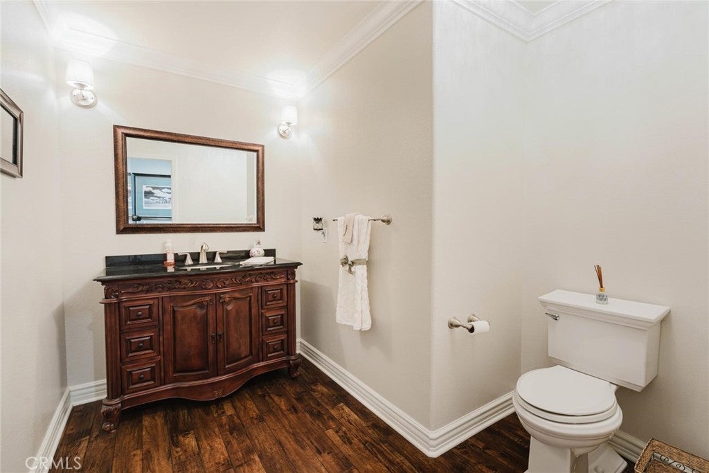 Santa Clarita, California, 91350, United States, 6 Bedrooms Bedrooms, ,5 BathroomsBathrooms,Residential,Active,2006901