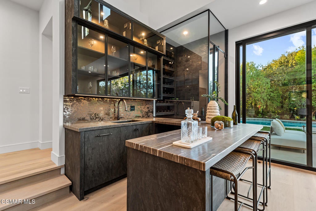 Westlake Village, California, 91362, United States, 5 Bedrooms Bedrooms, ,7 BathroomsBathrooms,Residential,Active,1985560