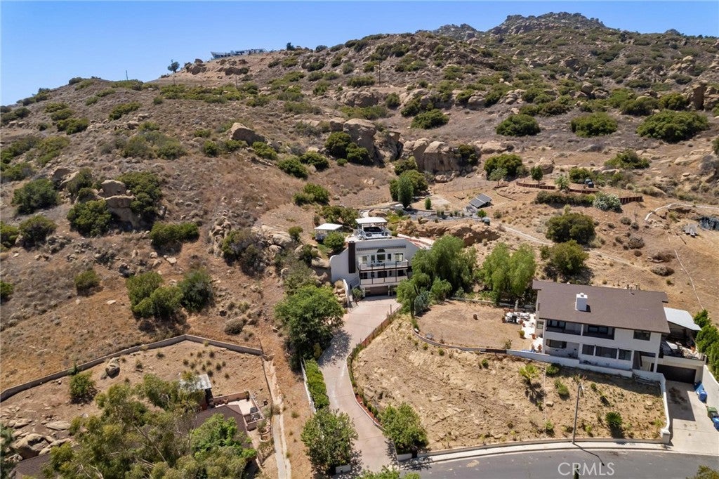 Chatsworth, California, 91311, United States, 4 Bedrooms Bedrooms, ,4 BathroomsBathrooms,Residential,Active,2011421