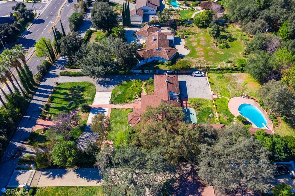 Arcadia, California, 91006, United States, 3 Bedrooms Bedrooms, ,4 BathroomsBathrooms,Residential,Active,1986891