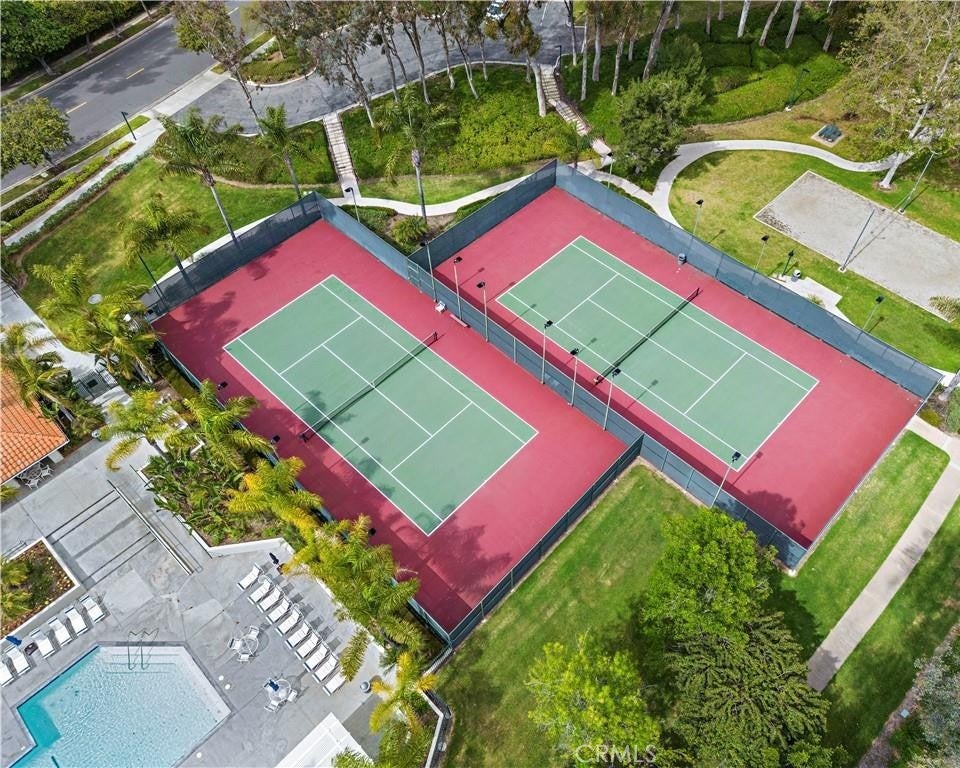 Lake Forest, California, 92630, United States, 4 Bedrooms Bedrooms, ,3 BathroomsBathrooms,Residential,Active,1953694