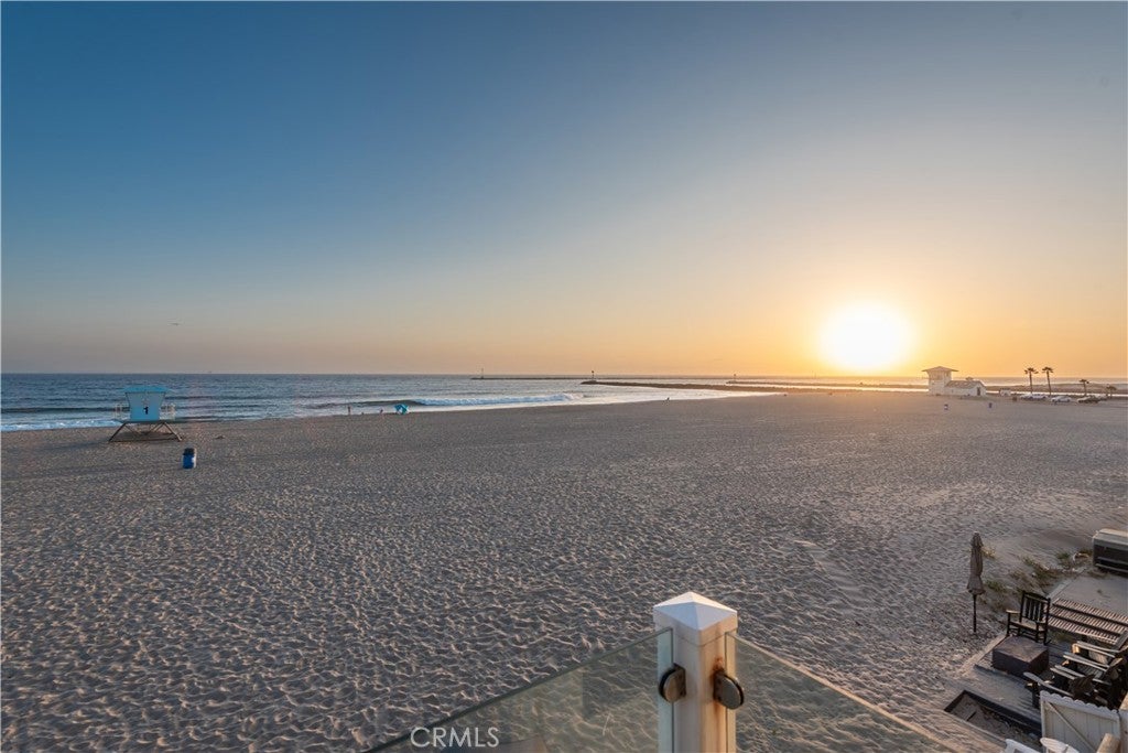 Oxnard, California, 93035, United States, ,4 BathroomsBathrooms,Residential,Active,1839447