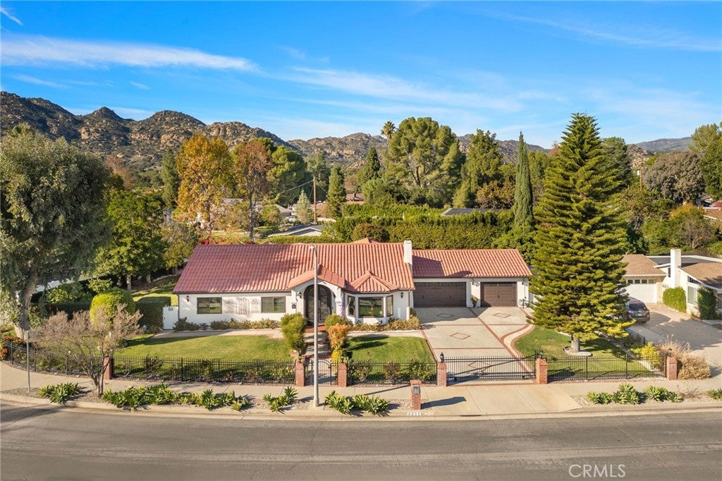 Chatsworth, California, 91311, United States, 4 Bedrooms Bedrooms, ,3 BathroomsBathrooms,Residential,Active,2006764