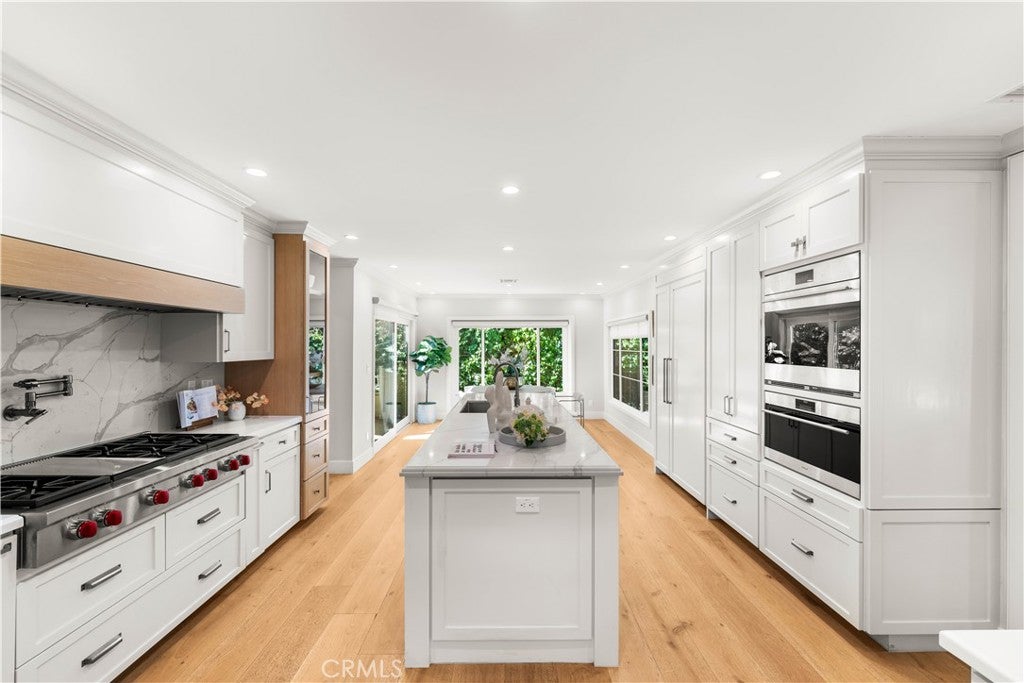 Pasadena, California, 91107, United States, 5 Bedrooms Bedrooms, ,6 BathroomsBathrooms,Residential,Active,1941367