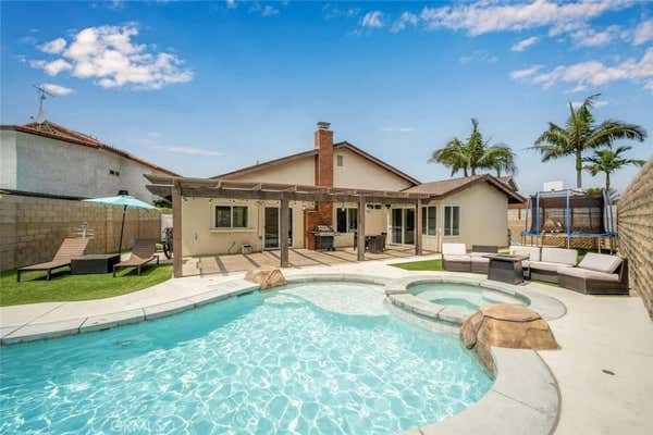 20462 RUNNING SPRINGS LN, HUNTINGTON BEACH, CA 92646 - Image 1