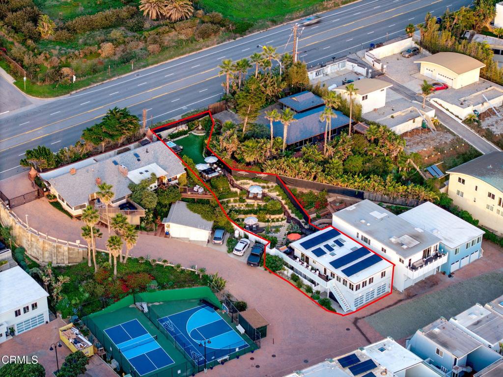 Malibu, California, 90265, United States, 4 Bedrooms Bedrooms, ,4 BathroomsBathrooms,Residential,Active,2006937