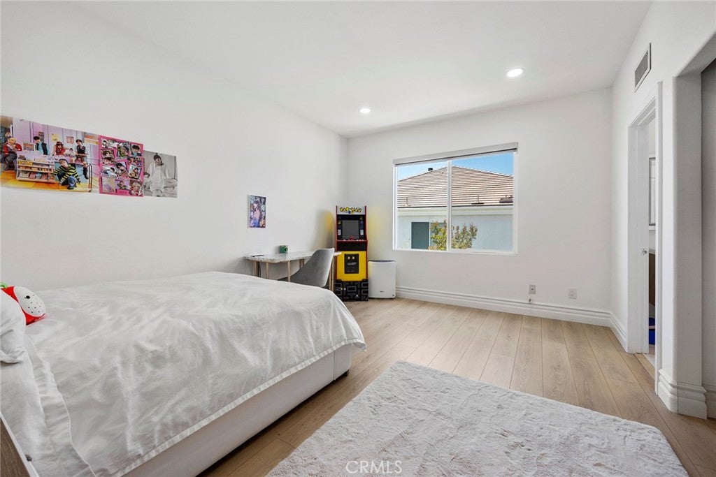 Rowland Heights, California, 91748, United States, 5 Bedrooms Bedrooms, ,6 BathroomsBathrooms,Residential,Pending,1986868