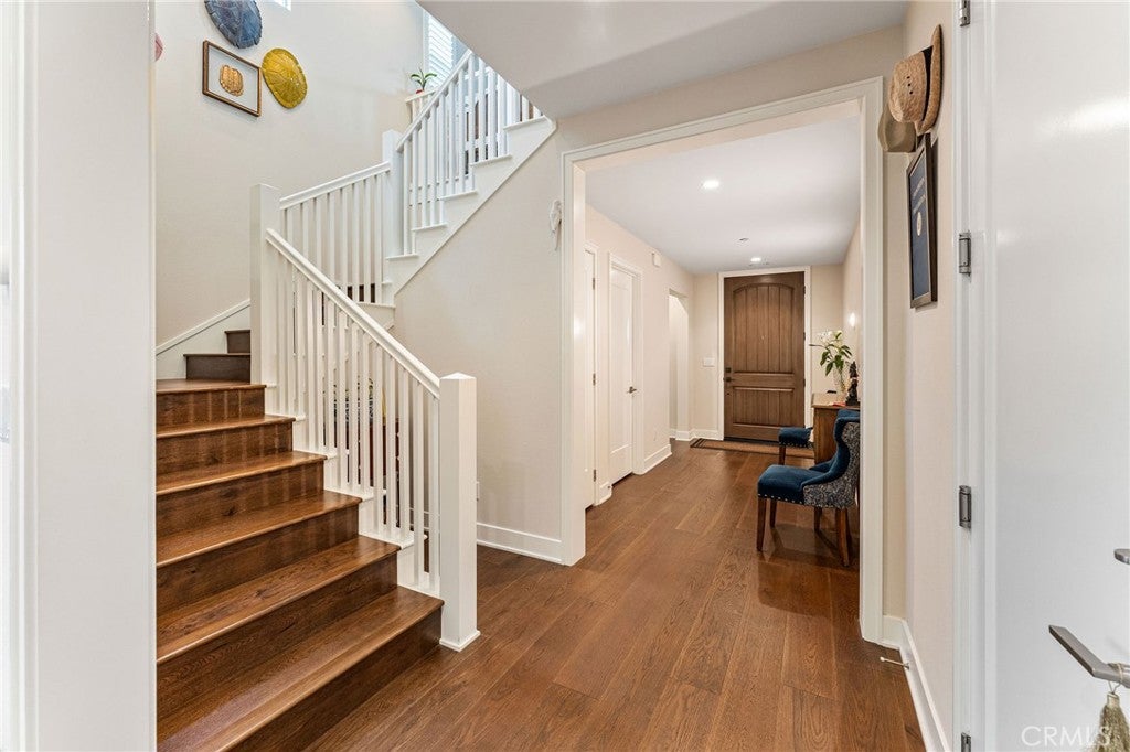 Irvine, California, 92620, United States, 4 Bedrooms Bedrooms, ,4 BathroomsBathrooms,Residential,Active,1986899