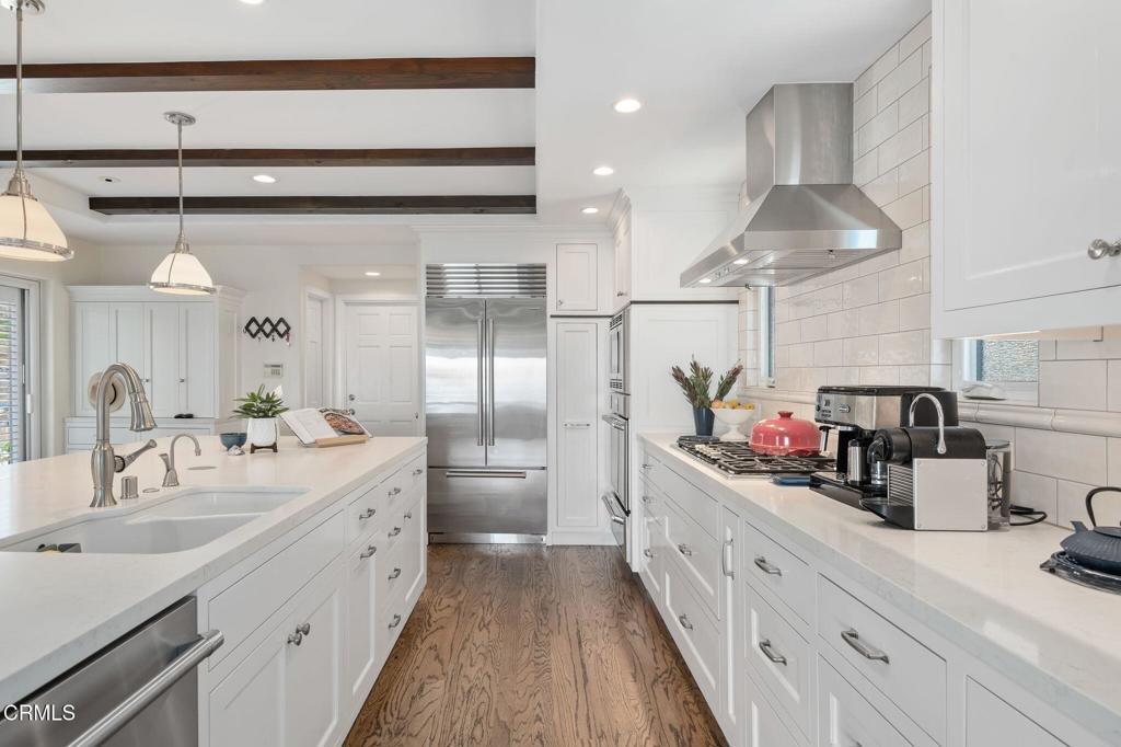 Ventura, California, 93001, United States, ,4 BathroomsBathrooms,Residential,Active,1853317