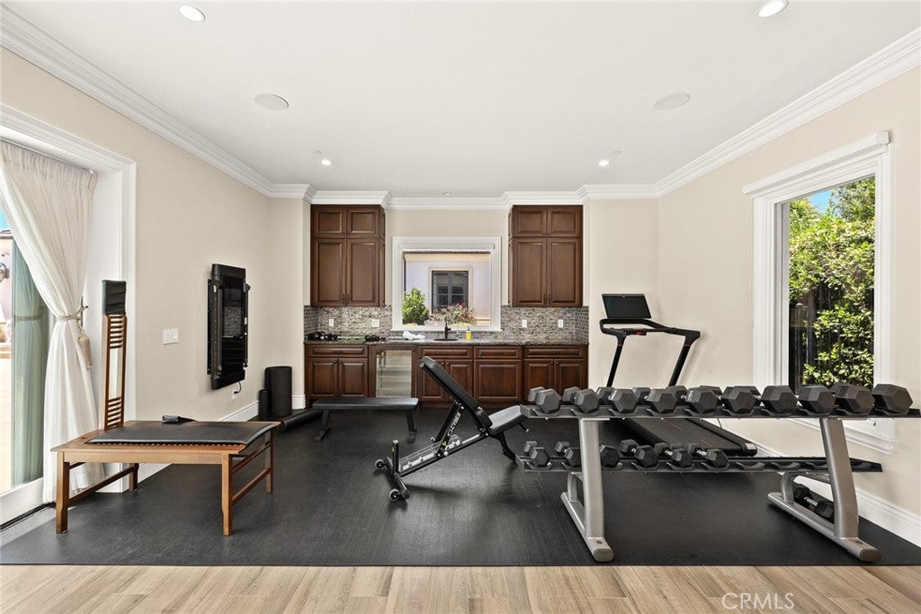 Arcadia, California, 91007, United States, 6 Bedrooms Bedrooms, ,7 BathroomsBathrooms,Residential,Pending,1898195