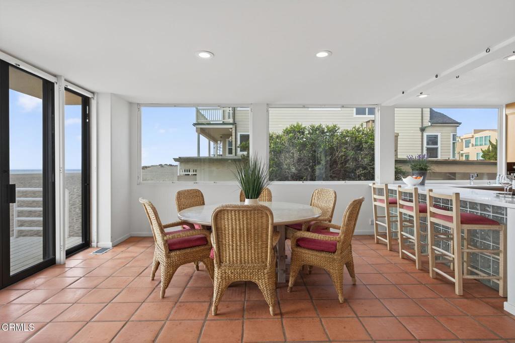 Oxnard, California, 93035, United States, 3 Bedrooms Bedrooms, ,3 BathroomsBathrooms,Residential,Active,1951816