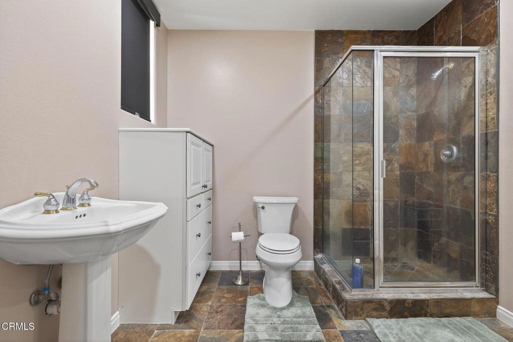 Camarillo, California, 93010, United States, 4 Bedrooms Bedrooms, ,4 BathroomsBathrooms,Residential,Active,1945047