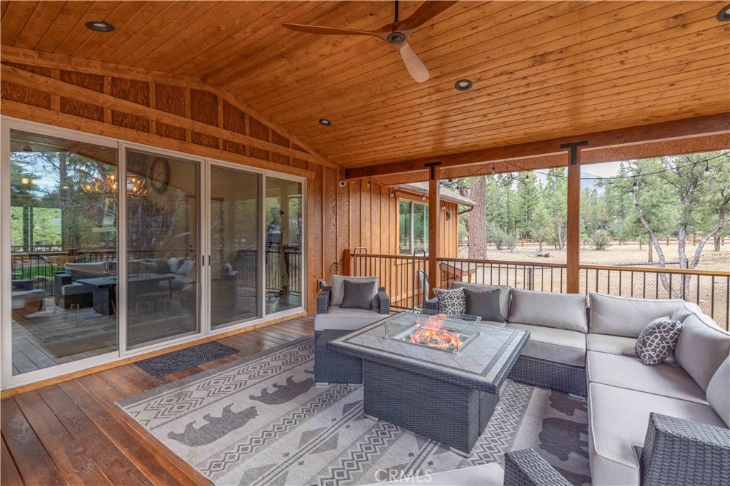 Big Bear City, California, 92314, United States, ,4 BathroomsBathrooms,Residential,Active,1839760