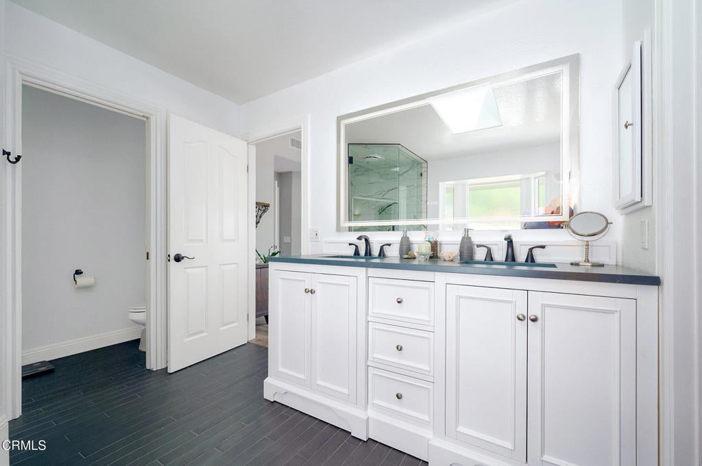 Camarillo, California, 93012, United States, 6 Bedrooms Bedrooms, ,4 BathroomsBathrooms,Residential,Active,1952615