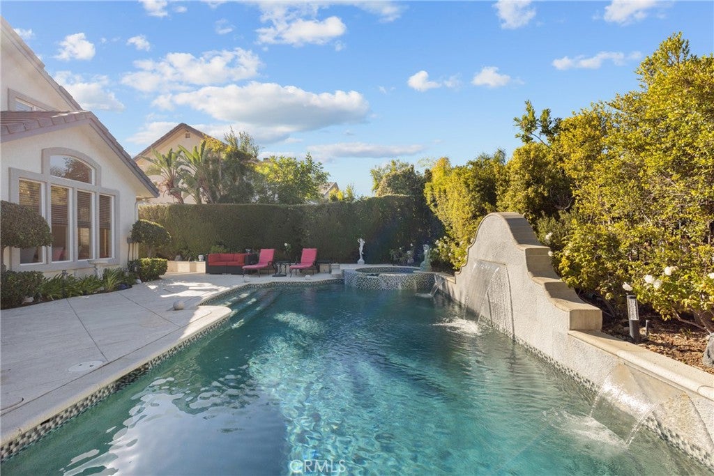 Porter Ranch, California, 91326, United States, 4 Bedrooms Bedrooms, ,4 BathroomsBathrooms,Residential,Active,1989767